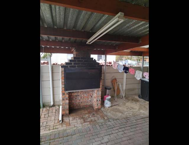 3 BEDROOM HOUSE FOR SALE IN SCOTTSVILLE